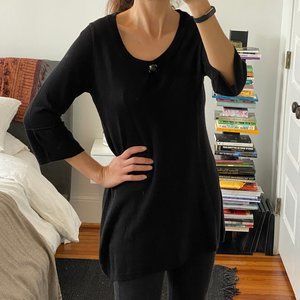 Aridza Bross Long Black Sweater and Crop Sleeve